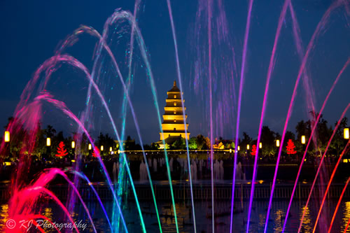 Xian City Tour: Xian Night Tour to Enjoy Musical Fountain
